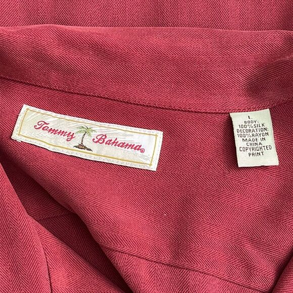 Tommy Bahama Large 100% Silk Embroidered Paradise Plunder Treasure on the Rocks - Picture 7 of 7